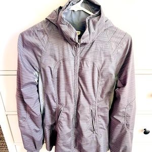 Lululemon jacket size 6
